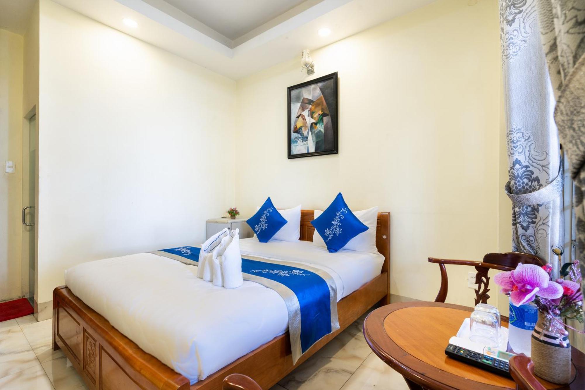 Mai Phuong - Ruby Saigon Hotel Ho Chi Minh City Exterior photo